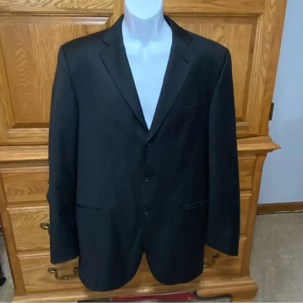 Burberry London 100% Wool Men’s Size 42 XLG Suit Jacket 3 Buttoned Blazer Jacket